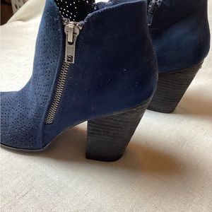 Nine West Blue Booties Size 7M